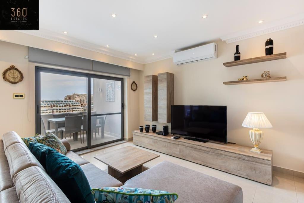 One Of A Kind, Seafront Property In St Georges Bay By 360 Estates Saint Julian's 외부 사진