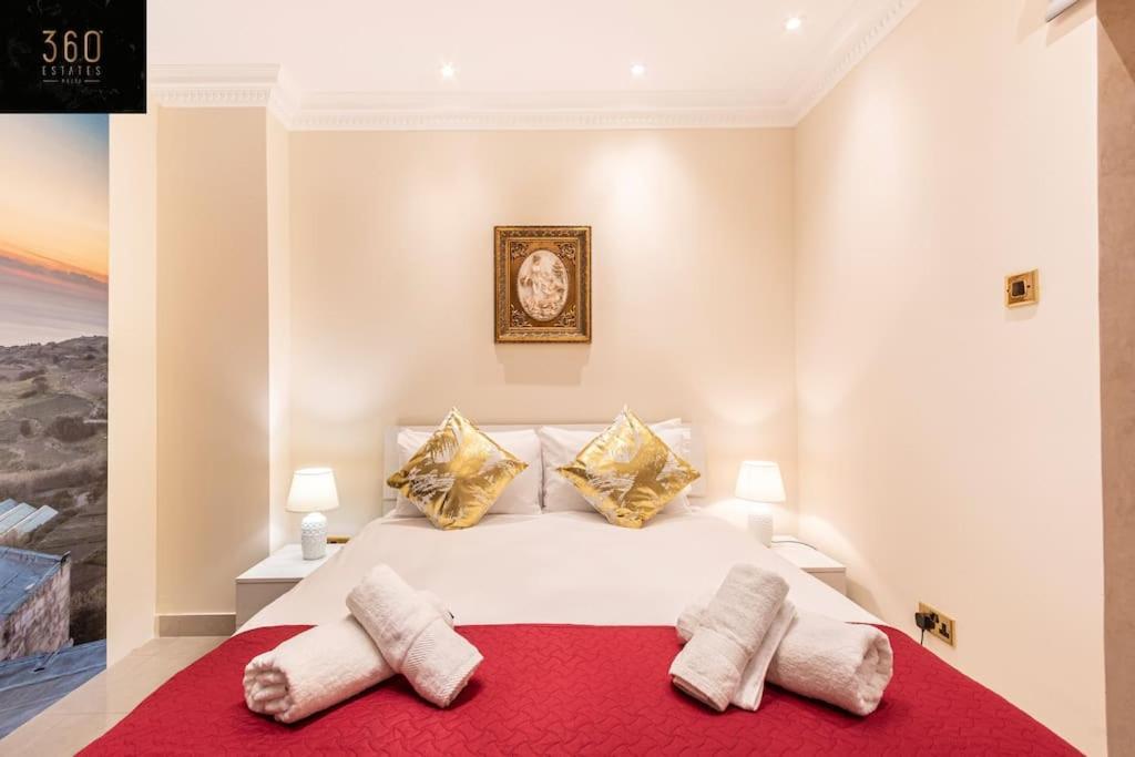 One Of A Kind, Seafront Property In St Georges Bay By 360 Estates Saint Julian's 외부 사진