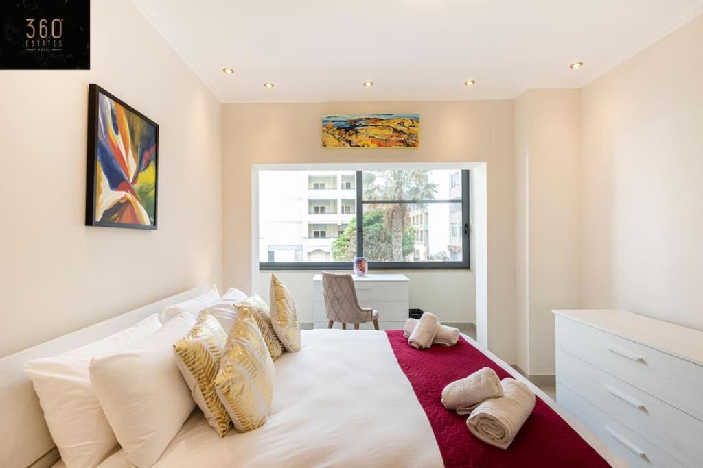 One Of A Kind, Seafront Property In St Georges Bay By 360 Estates Saint Julian's 외부 사진
